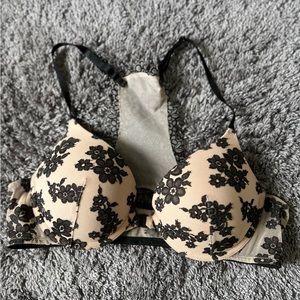 Vs Bra